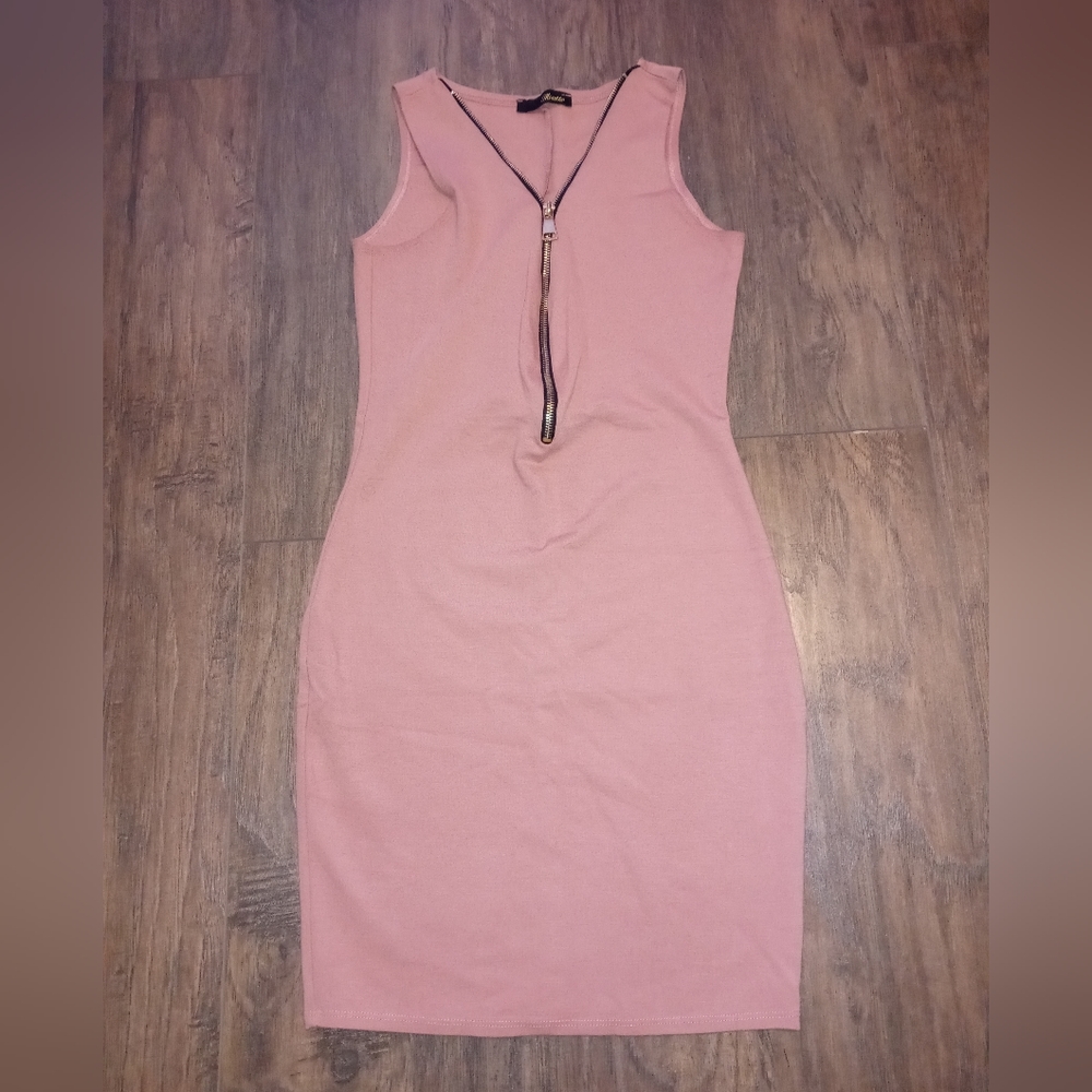 Minette women's pink bodycon dress size small.